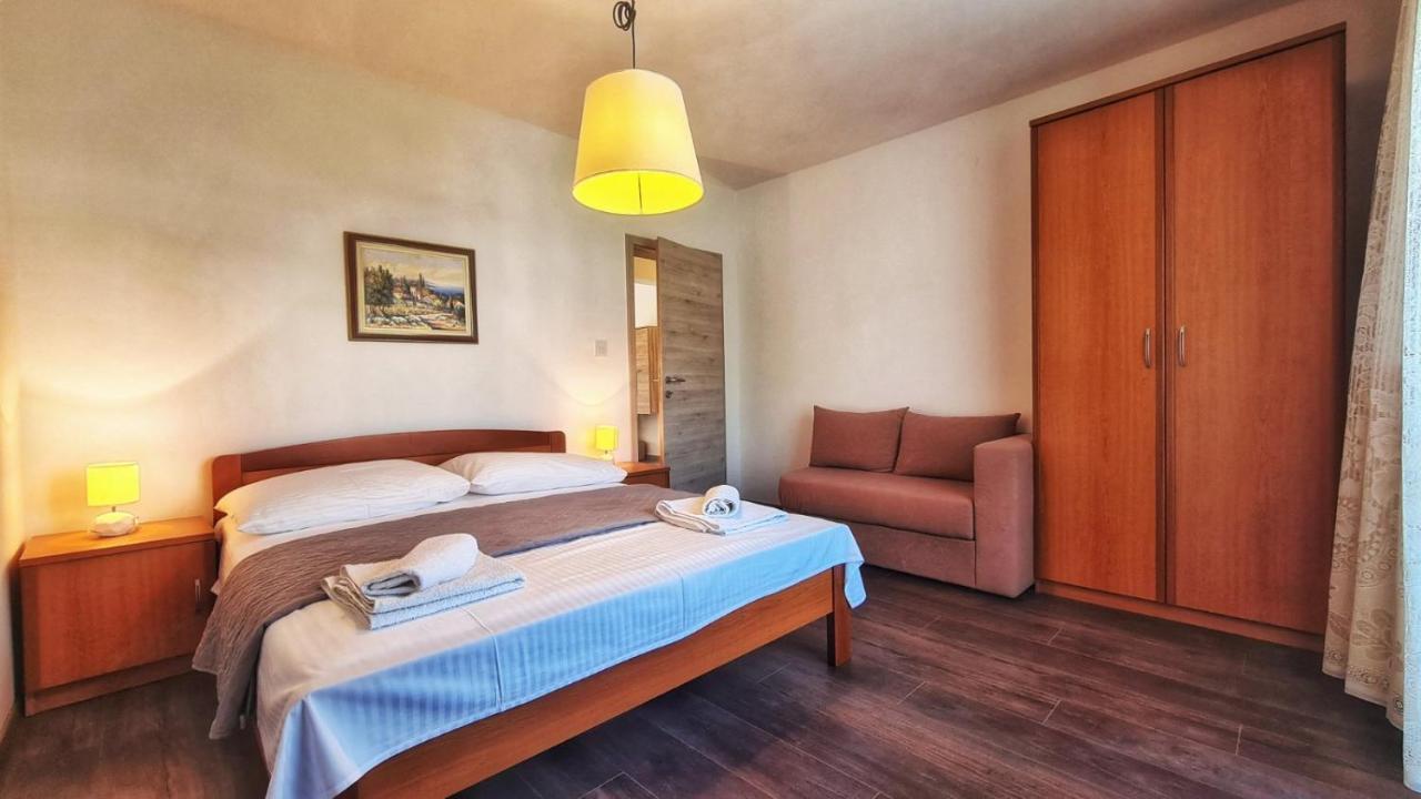 Apartments Ribarić Palit Zewnętrze zdjęcie