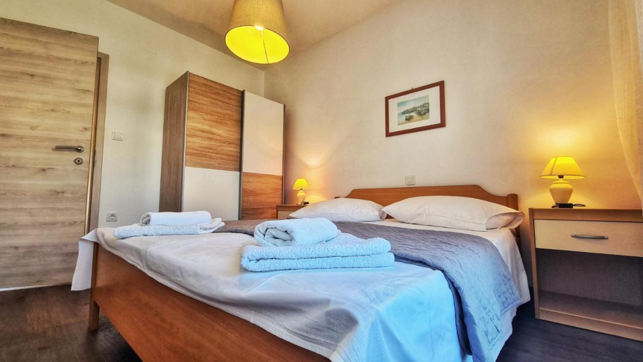 Apartments Ribarić Palit Zewnętrze zdjęcie