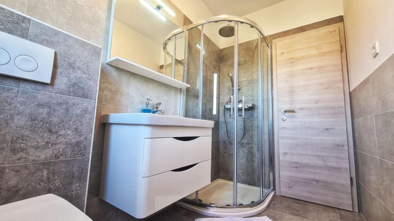 Apartments Ribarić Palit Zewnętrze zdjęcie
