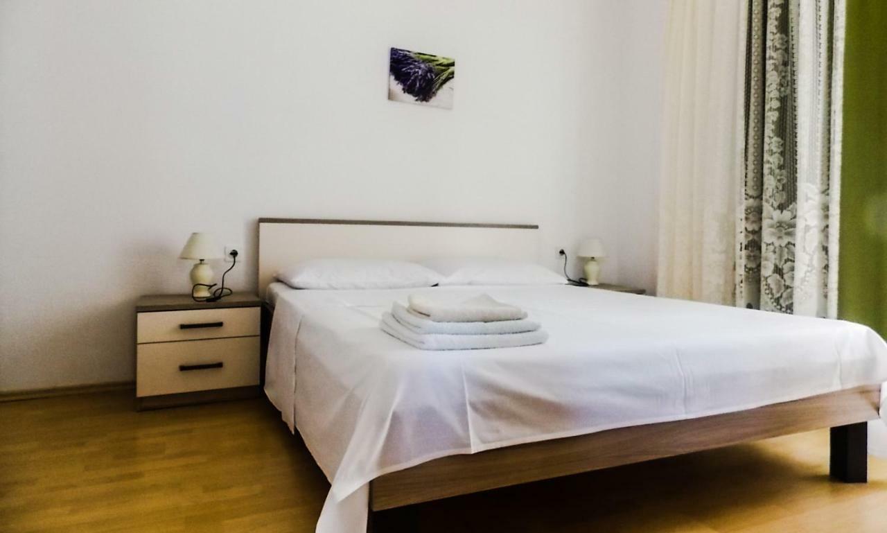 Apartments Ribarić Palit Zewnętrze zdjęcie