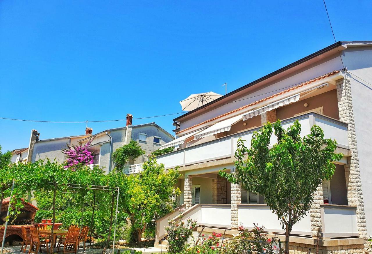 Apartments Ribarić Palit Zewnętrze zdjęcie
